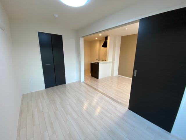 セントラルセブン305号室 洋室（イメージ）