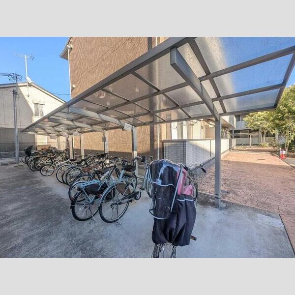 アルページュ大森　C棟202号室 駐輪場