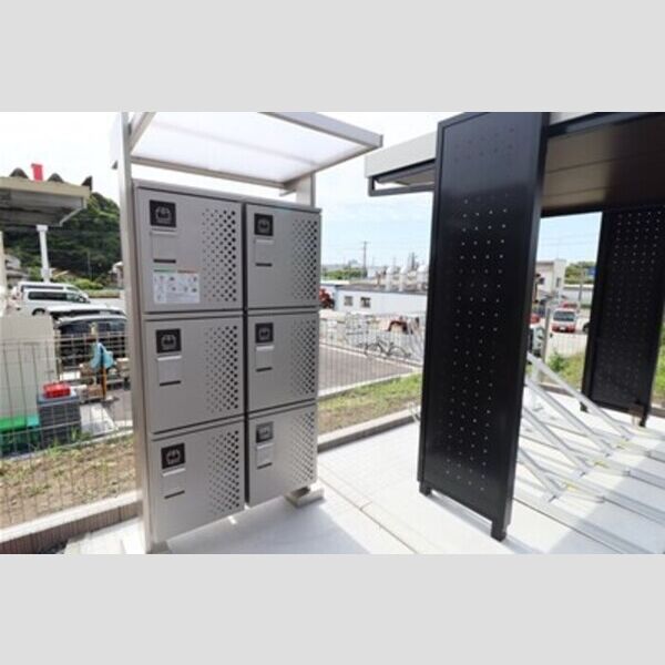 D-room畑沢B106号室 宅配ボックス