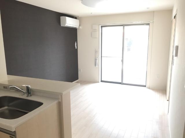 ＣＯＲＮＩＯＬＯ （コルニオーロ）102号室 洋室