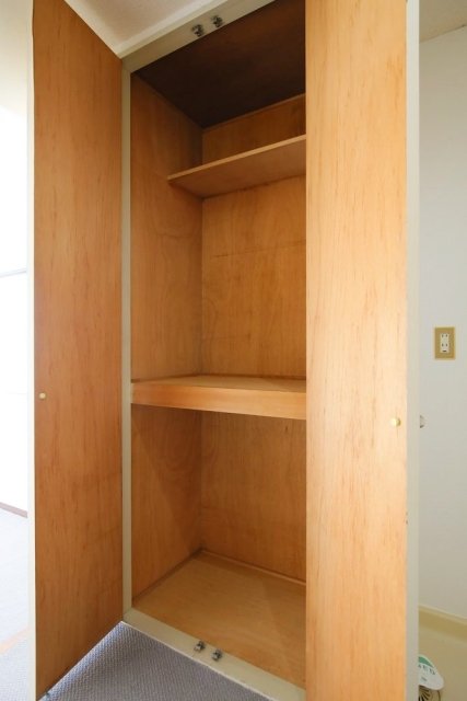 ワールドパレス永福町4階 収納