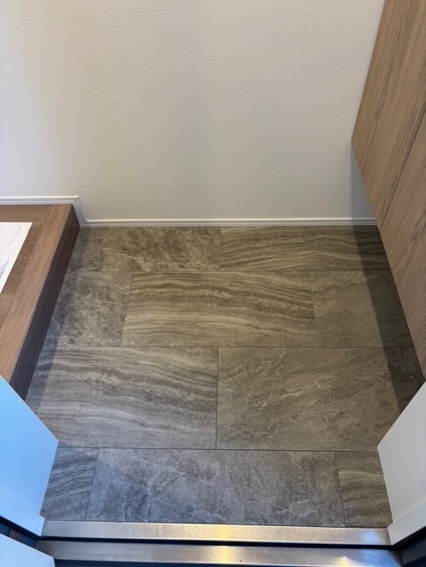 レジディア両国6階 玄関