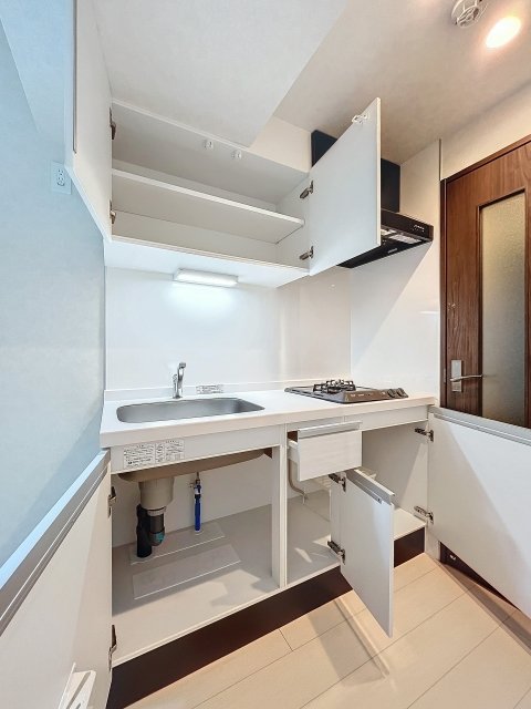 パークサイド東陽 システムキッチン（2口ガスコンロ）