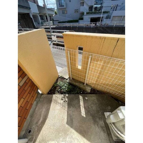 ジュネパレス柏第02 バルコニー