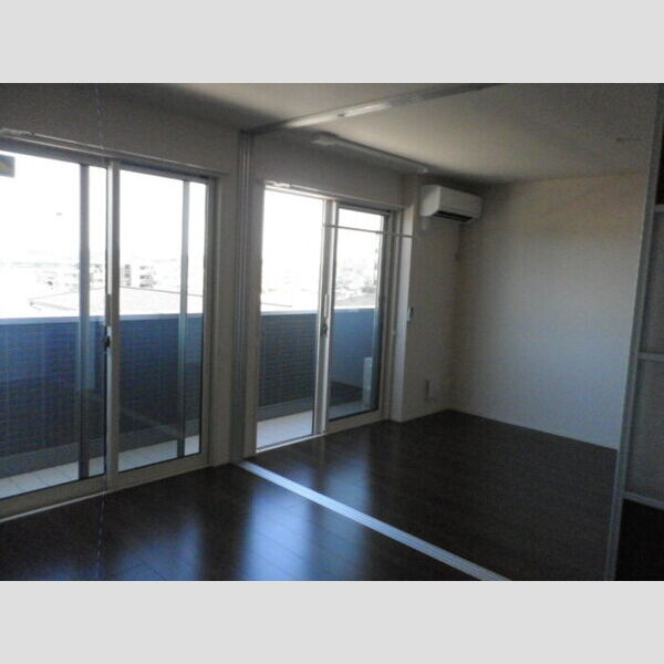 ソフィアさつき 居室・リビング