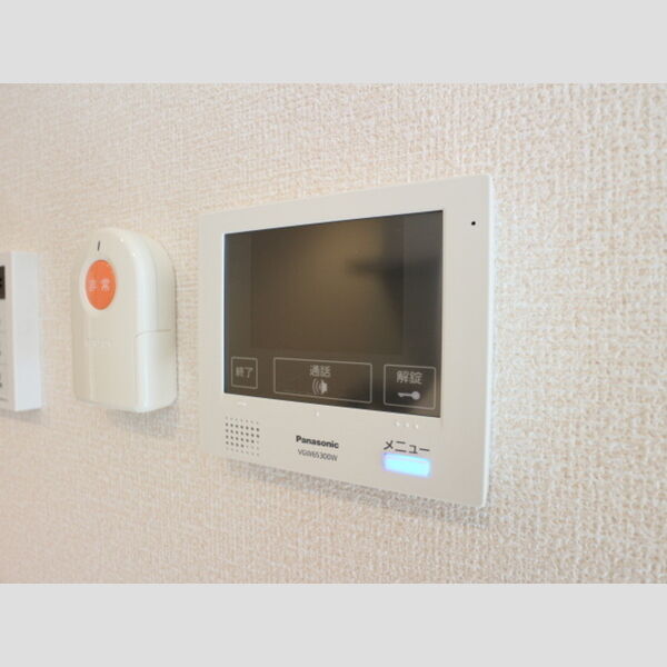 トレゾア105号室 テレビモニターインターフォン