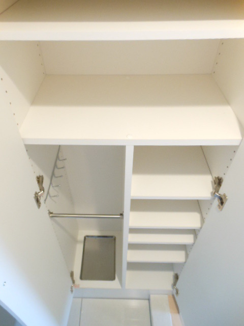 グランド・ガーラ新横浜North 傘やブーツも収納可能