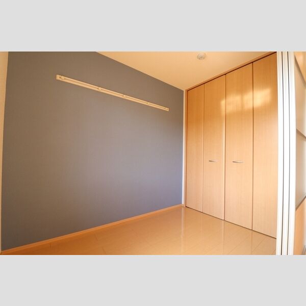 イースト・コート203号室 洋室