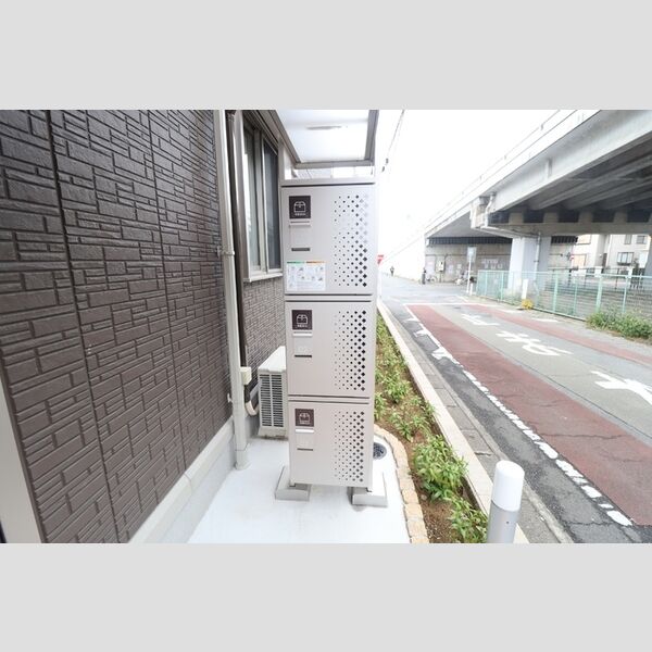 アピエルフ 宅配ボックス