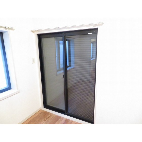 メゾン　エフ0201号室 シャッター