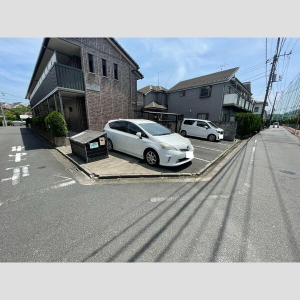 リヴェール メゾン 駐車場