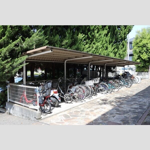 ガーデンシティ日進 駐輪場