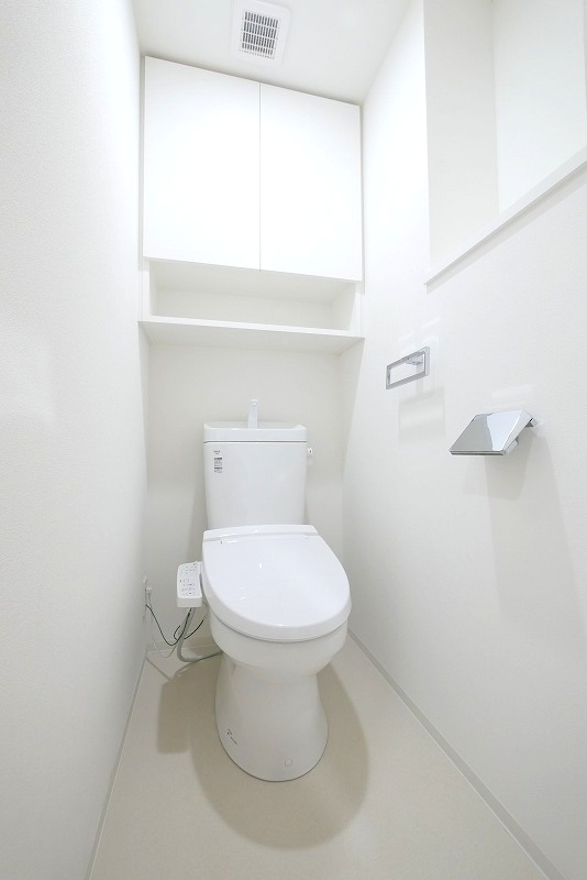 PREMIUM CUBE 新宿中井 内観