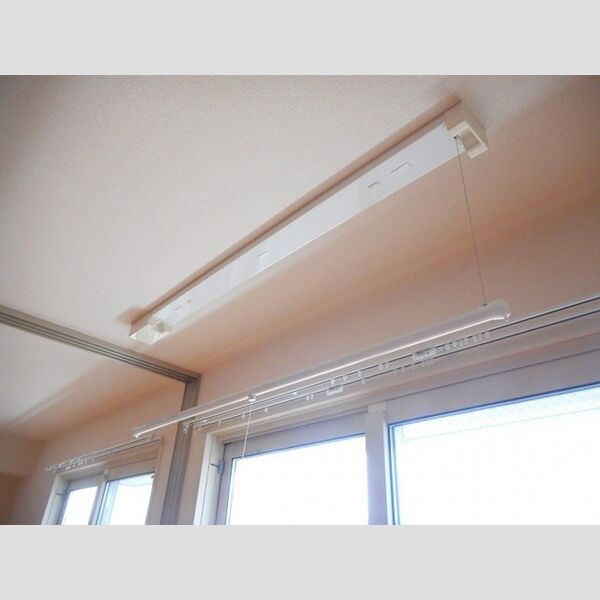 クリアコート303号室 室内物干し