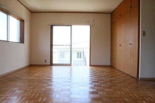 片瀬山戸建HOUSE号室 リビング