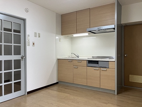 メガロン御殿山 ５．２畳キッチン