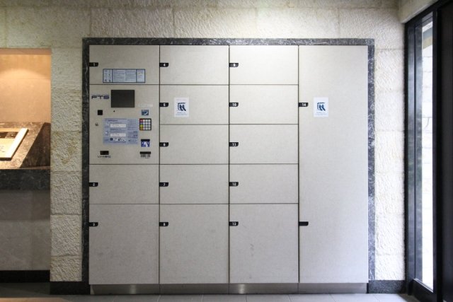 フェニックス芝アストラーレ3階 宅配BOX