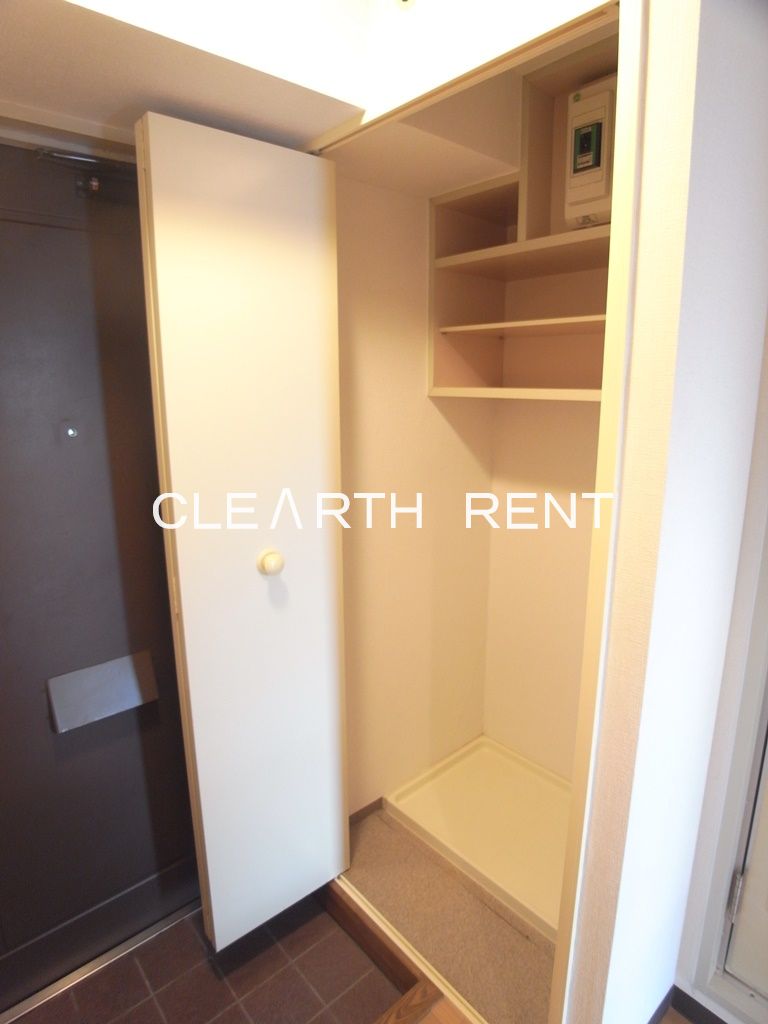 新中野スカイレジテル 大容量のシューズボックス