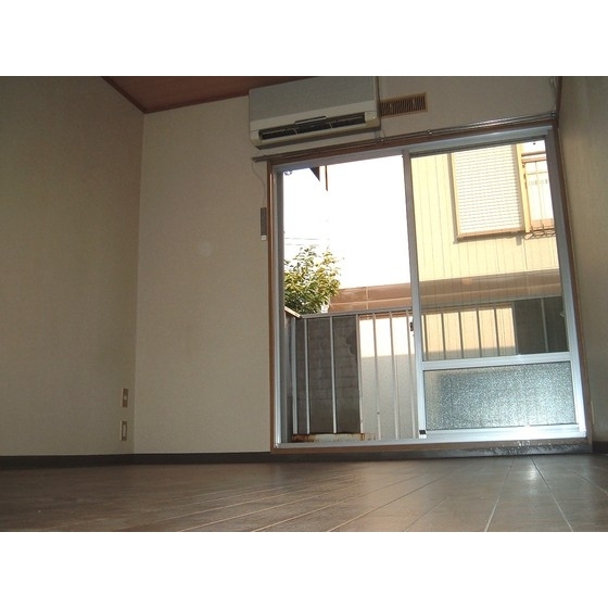 ハイツ・クリザンテム 内観