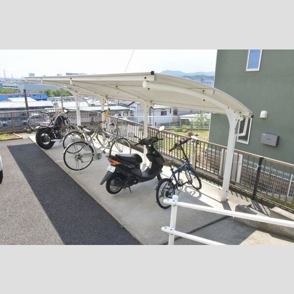 シリウス 駐輪場