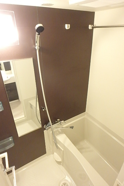 ガーラ・パークサイド川崎 ☆浴室乾燥機付きバスルーム☆