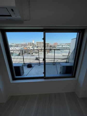 ガーラ・ステーション川崎久地5階 バルコニーがあります