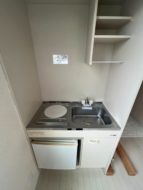 ユナイト横浜ミラネーゼの瞳2階 キッチン