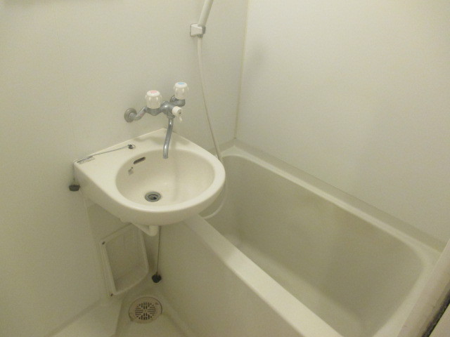 アイズ・テラスE号室 お風呂