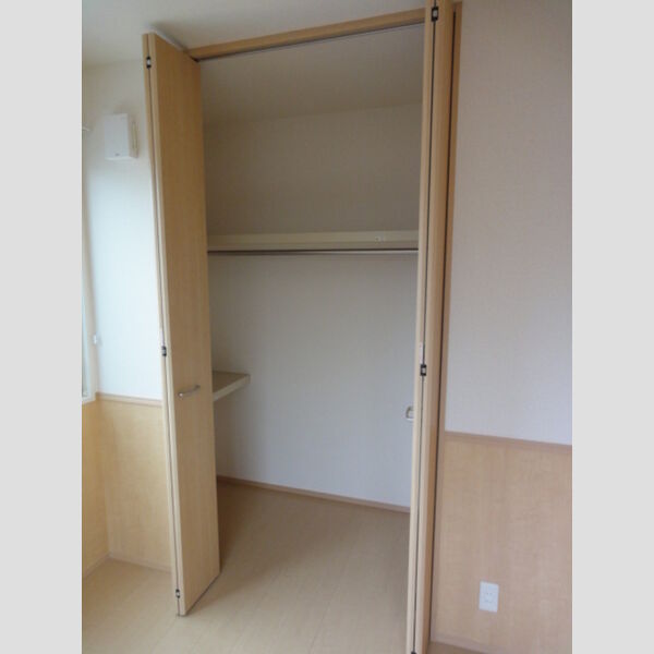 ロンドン　弐番館 洋室クローゼット