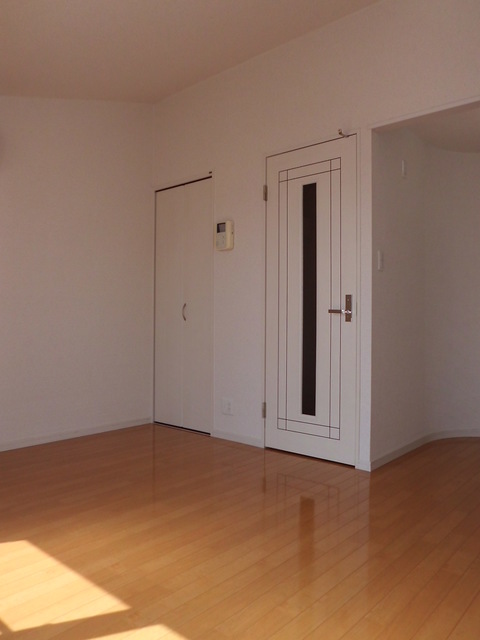 イジェント大倉山 写真は302号室です