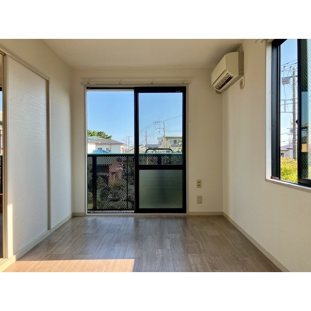 ハイツディアス 洋室(西側)