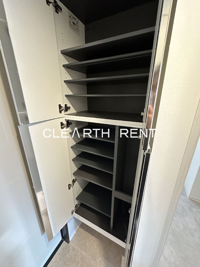 ＧＲＡＮ ＰＡＳＥＯ三宿Ⅱ4階 シューズボックス