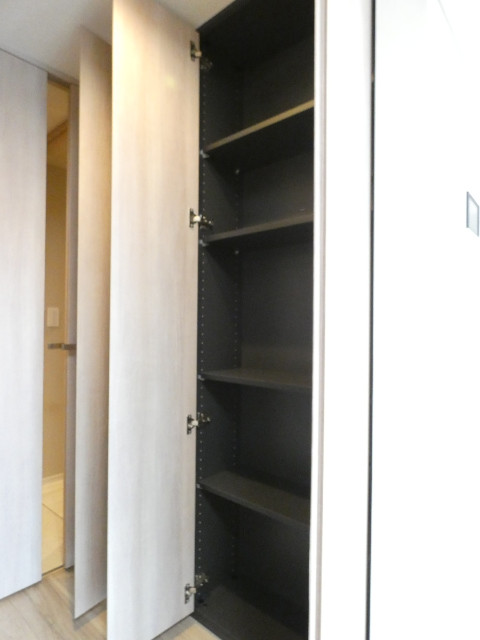 ネベル戸越公園7階 収納