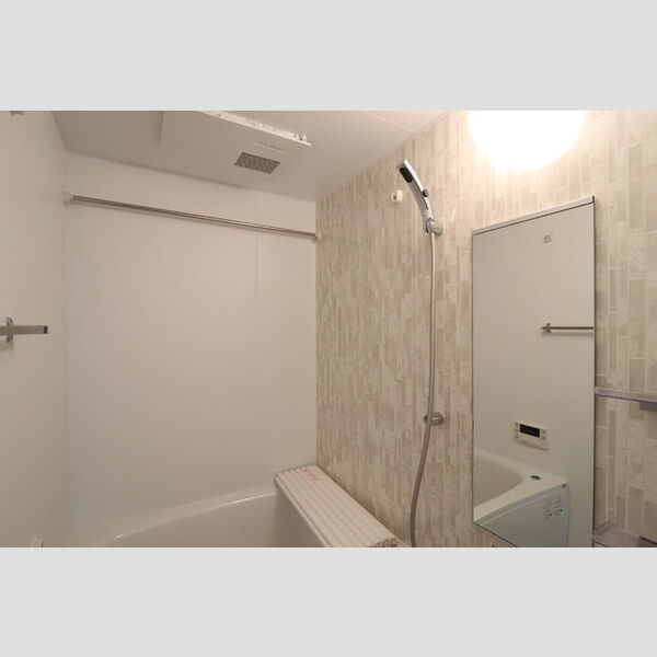 セレスティア東四つ木Ⅱ103号室 浴室換気乾燥機付きユニットバス