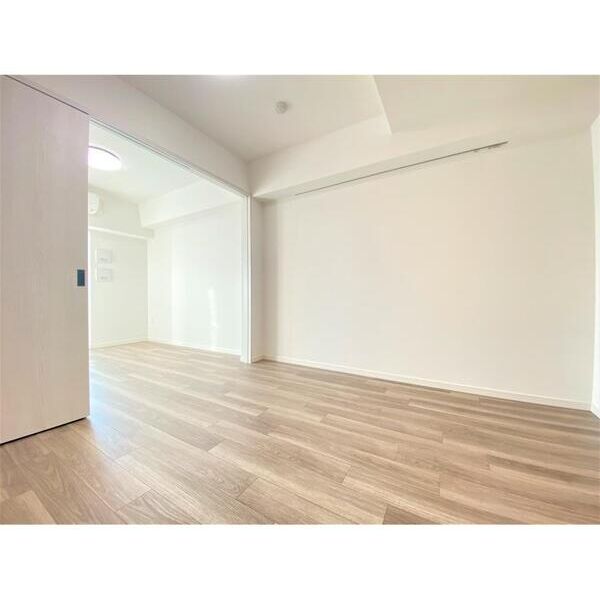 ジオエント中野1003号室 リビング