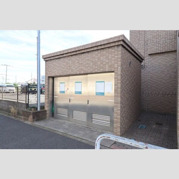 アバンドーネ高橋 ゴミ置き場