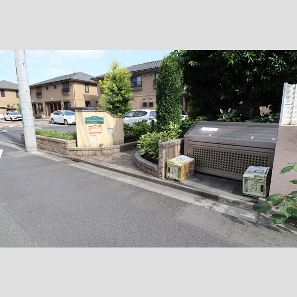 シャン・ド・フルール ゴミボックス