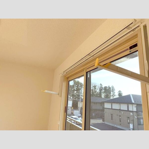 リュミエール203号室 室内物干し