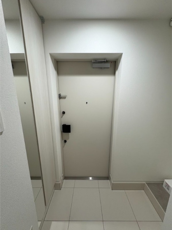 ジェノヴィア世田谷桜3階 玄関