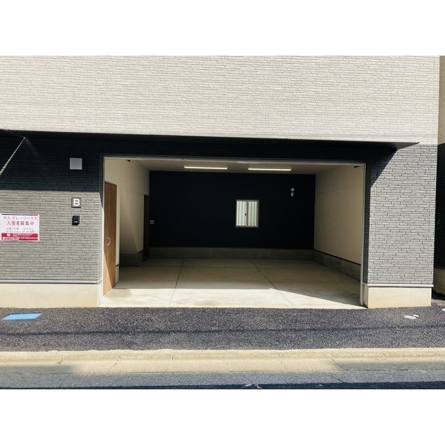 M.S. ガレージハウス 外観