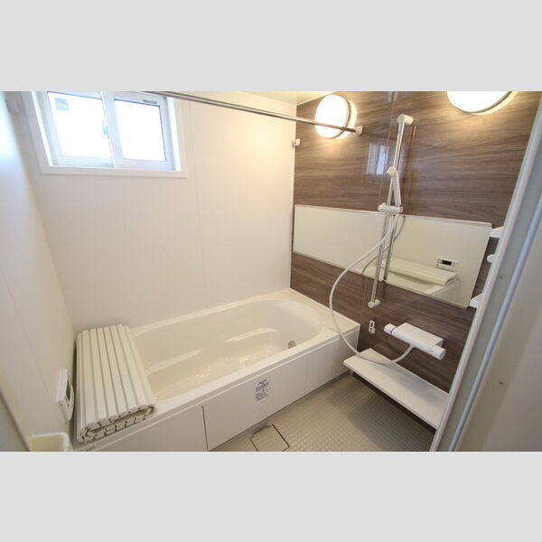 プランドールB 乾燥・追い焚き機能付きの一坪バス!