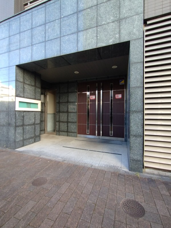 日神デュオステージ蓮根3階 エントランス