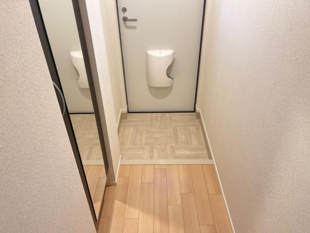 サウザンドリーフ203号室 玄関