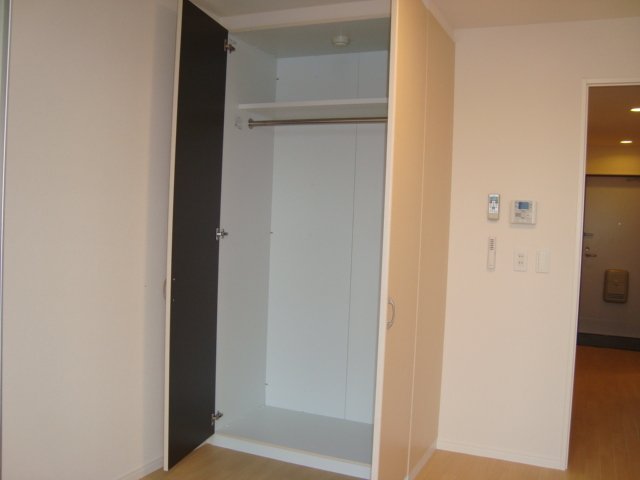 レフィナードＮ．Ｋ クローゼット