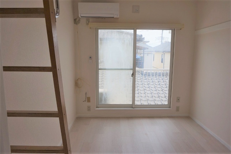 ローズアパート(R-001) リビング