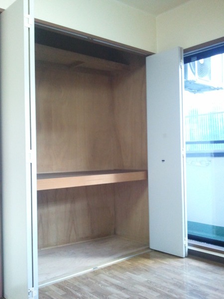オーシャンヴィレッジⅡ2階 収納