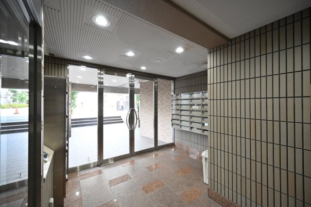 ルーブル大森3階 エントランス