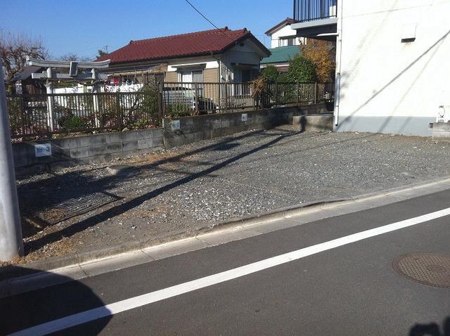 パル1階 駐車場