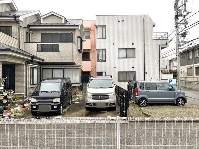 キャロットハイツ 駐車場