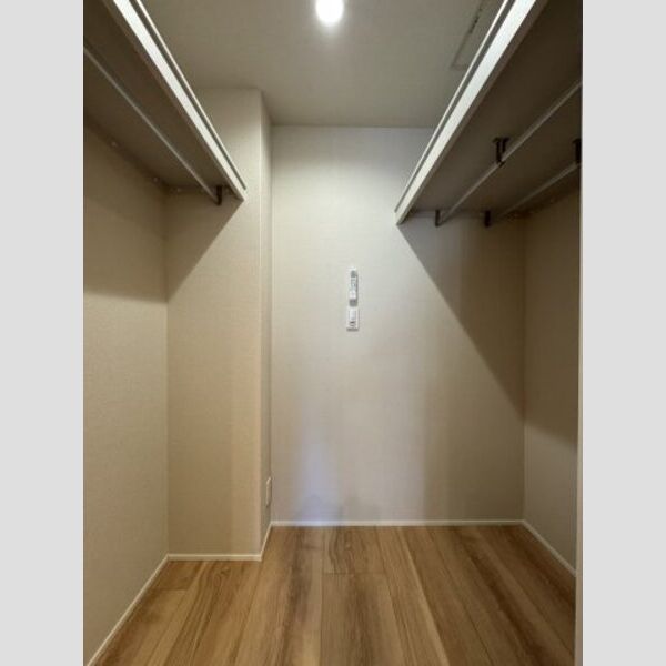  ルミエール　ドゥ―ス101号室 広くて奥行きのあるWIC♪